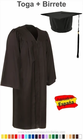 Toga y Birrete Graduación